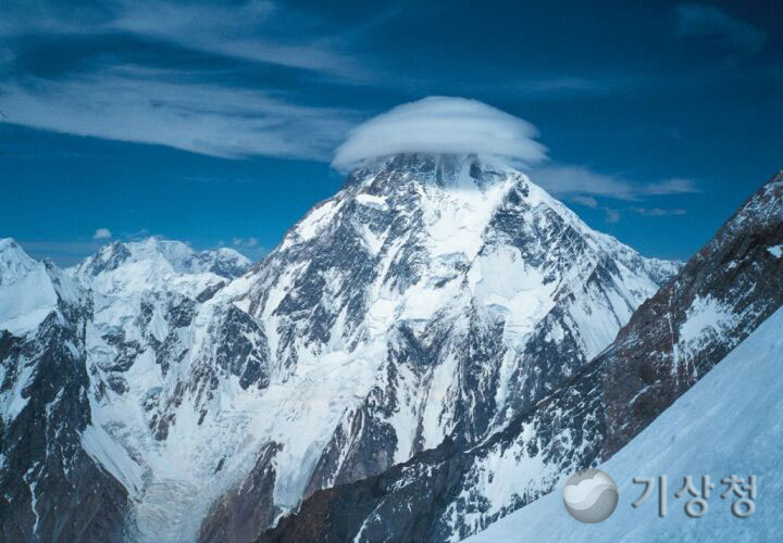 기상청 K2의 모자구름 