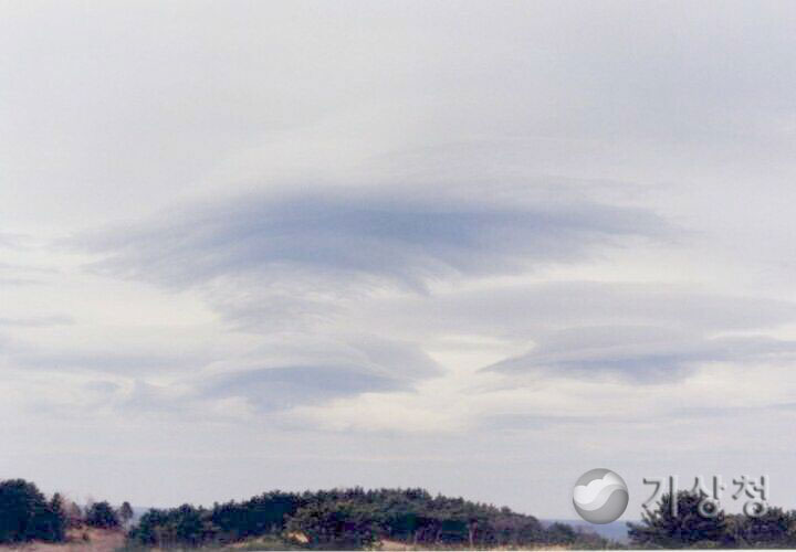 기상청 UFO모양의 층적운