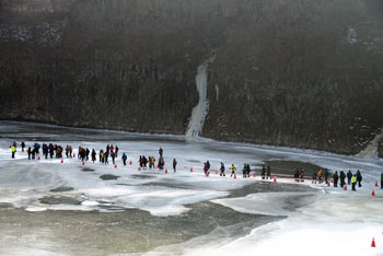 기상청 얼음강 건너기 