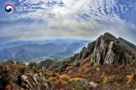기상청 대둔산의 가을 하늘