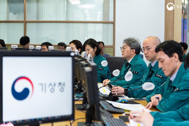 유희동 기상청장이 안전한국훈련을 주재하는 모습 2