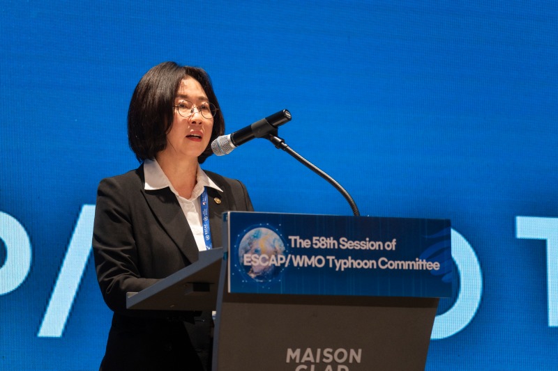 환영사를 하는 이미선 기상청장의 모습 1